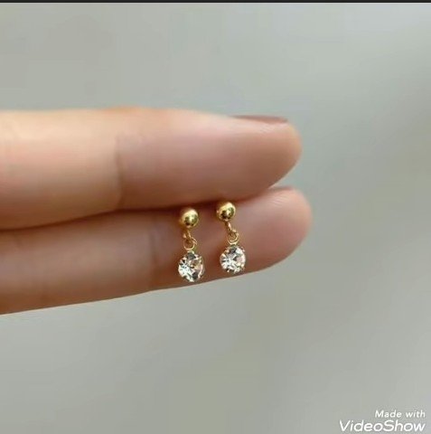 lightweight gold earrings 12