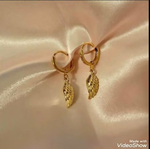 lightweight gold earrings 20