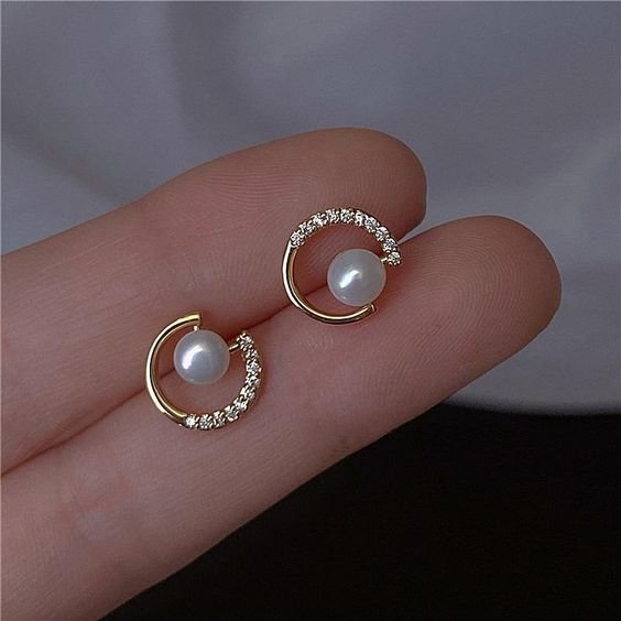 pearl earrings 2