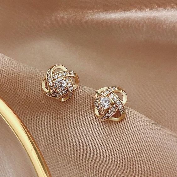 gold earrings 5