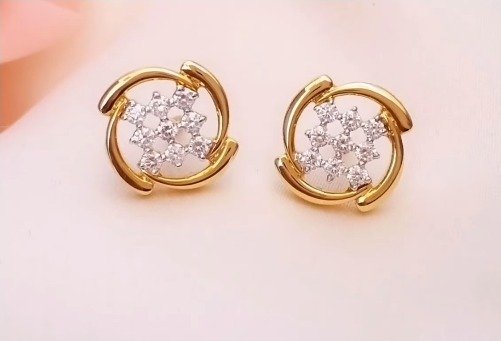 small gold earrings 3