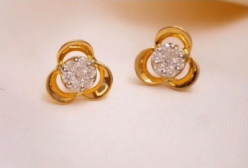 small gold earrings 8