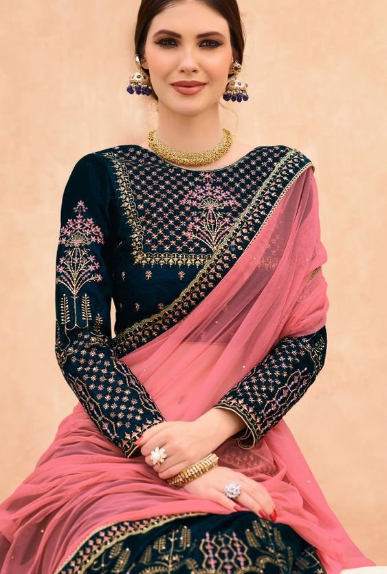 latest saree blouse neck designs 11