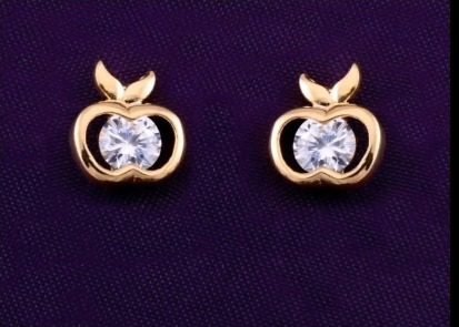gold earrings 3