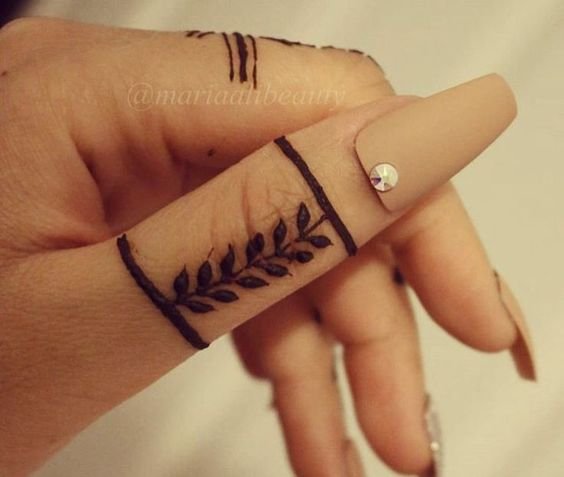 Mehndi finger designs Easy 5