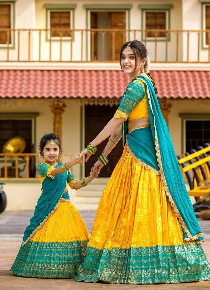 Mom and Daughter Dress Ideas