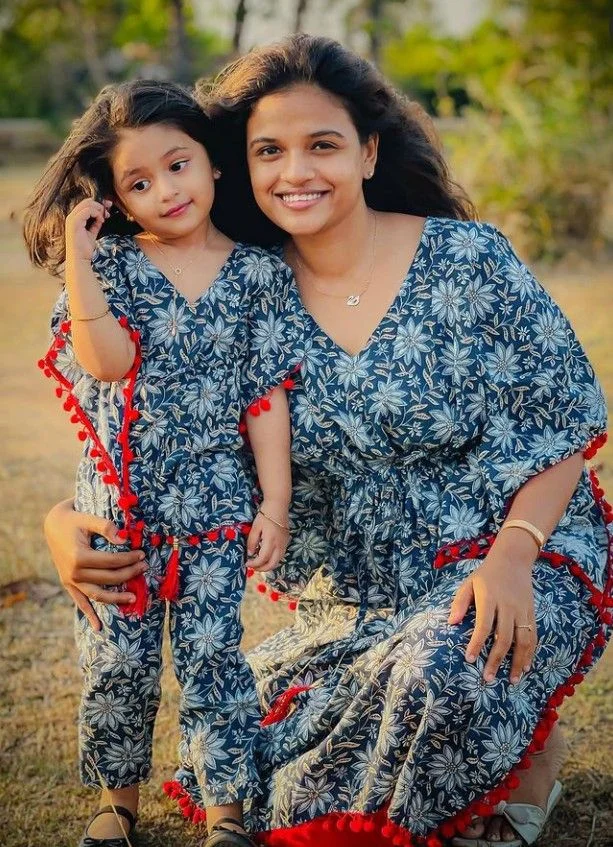 Mom and Daughter Dress Ideas