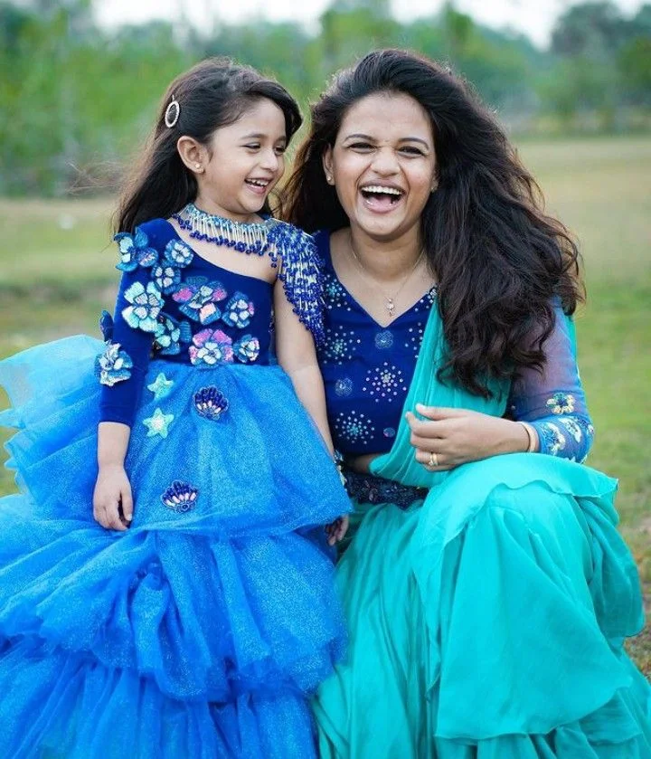Mom and Daughter Dress Ideas