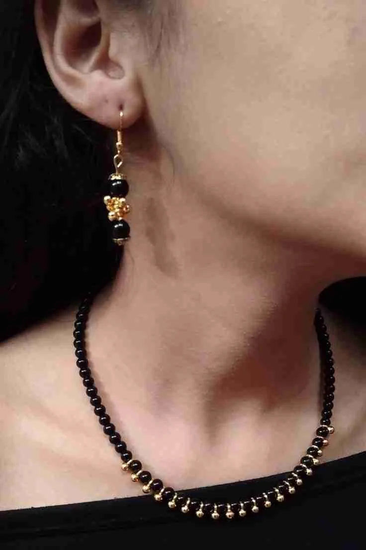 Black Beads Necklace Designs