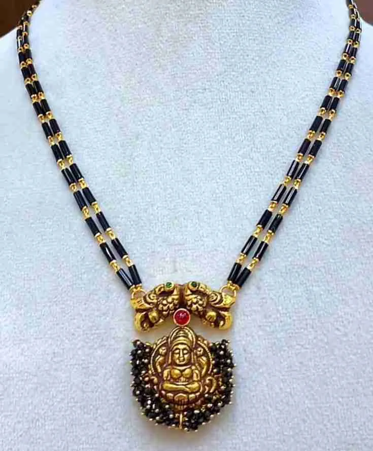 Black Beads Necklace Designs