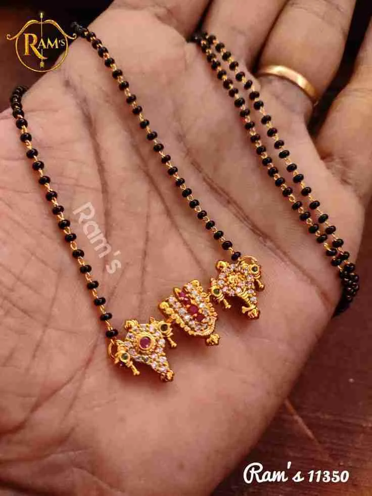 Black Beads Necklace Designs