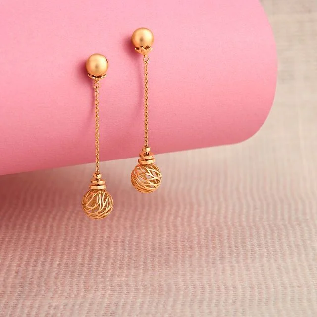 gold earrings