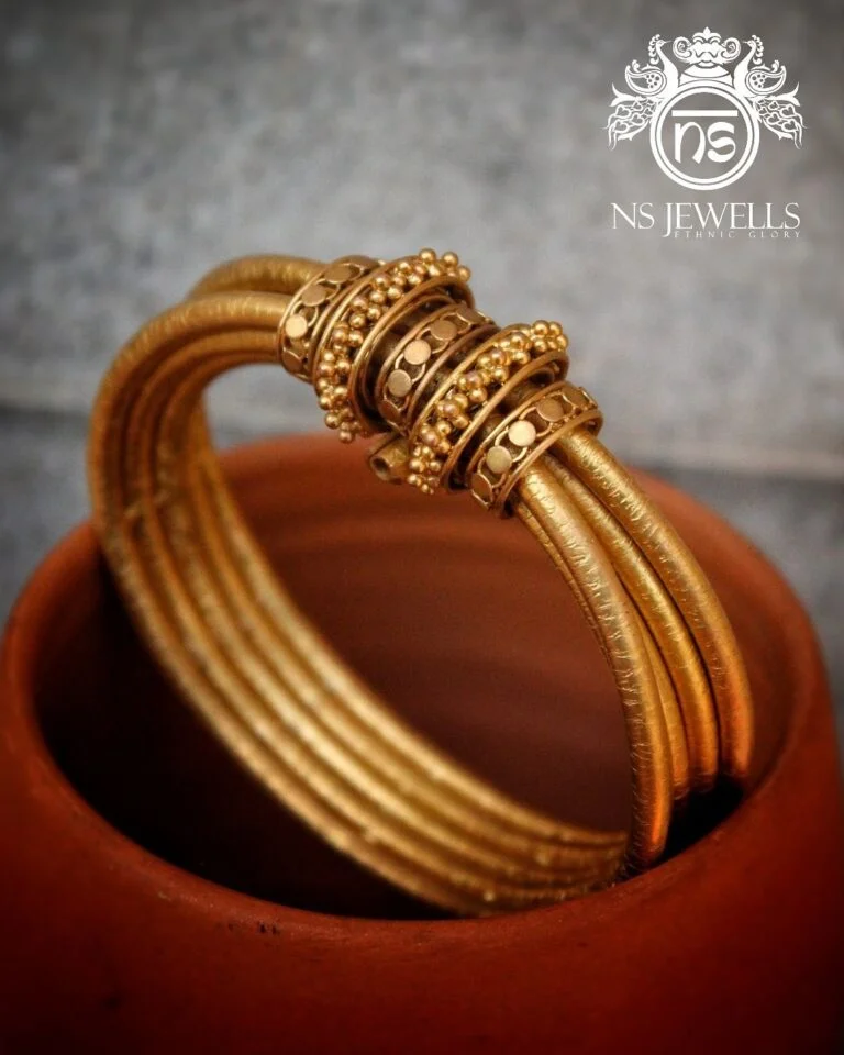 latest gold bangle designs