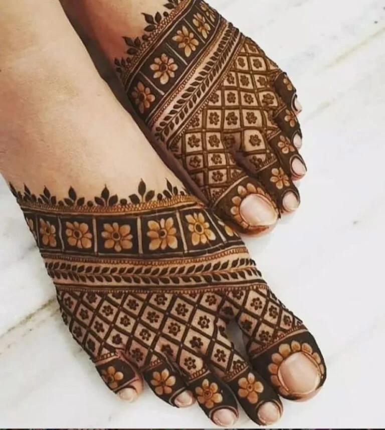 simple foot mehndi designs for elegant look