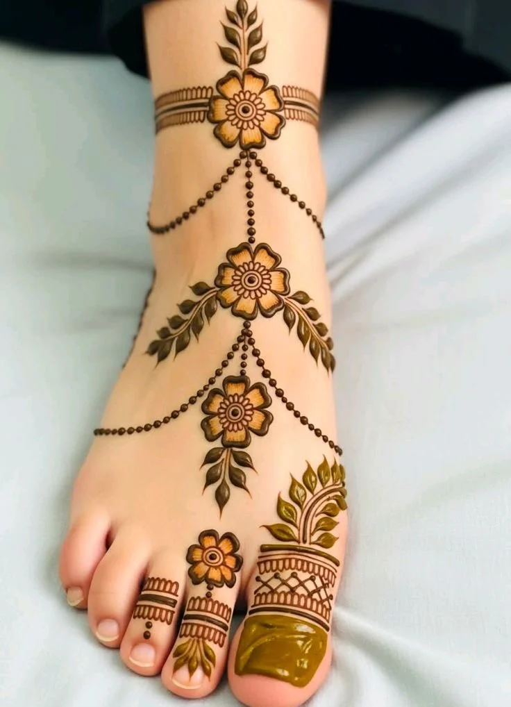 simple foot mehndi designs for elegant look
