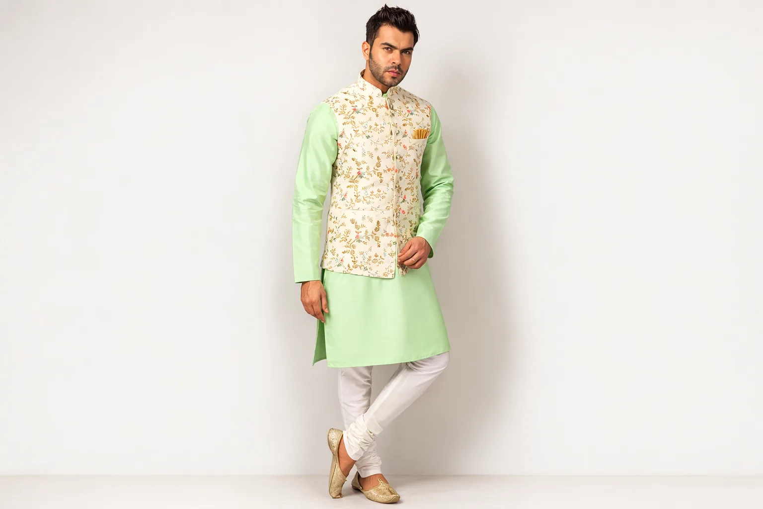 Men's Silk Blend Kurta Pyjama