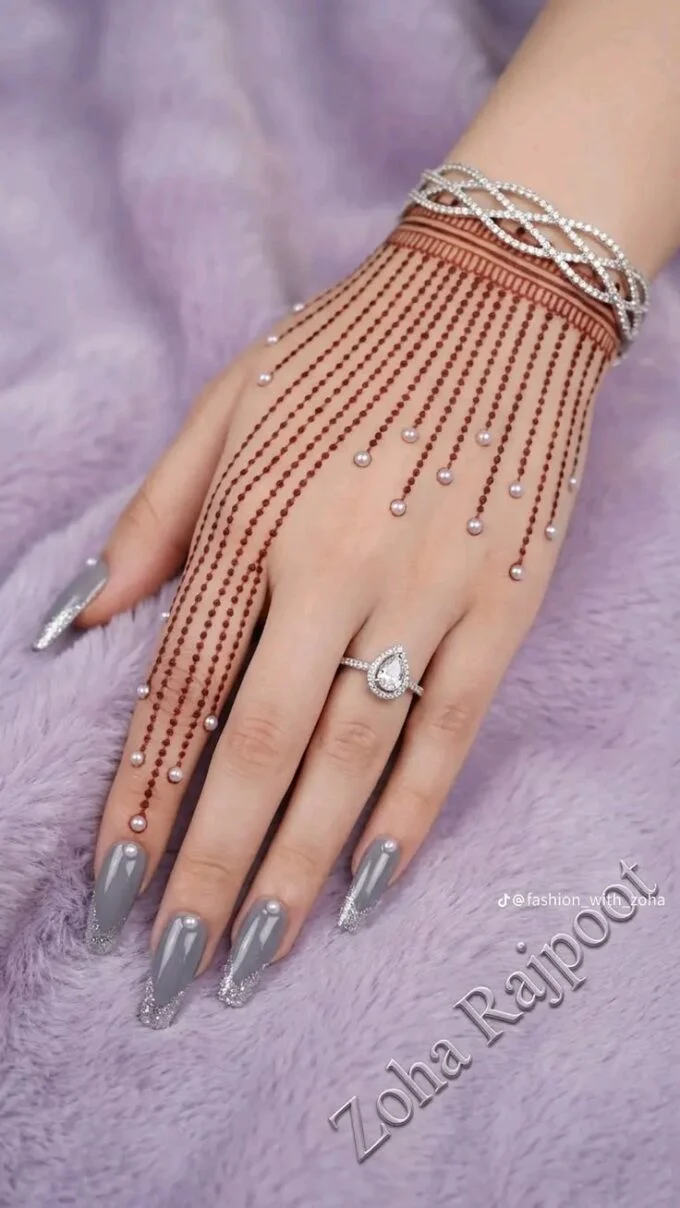 Mehndi with Pearls