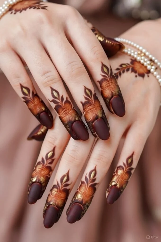 finger mehndi