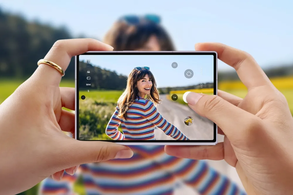 Galaxy Z Fold8 Ultra